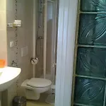 Toldi Panzio Hotell