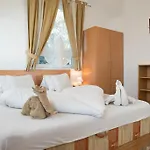 Toldi Panzio 3* Hévíz