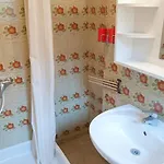 Toldi Panzio Hotell
