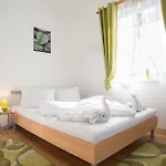 Toldi Panzio 3*