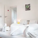 Toldi Panzio 3*