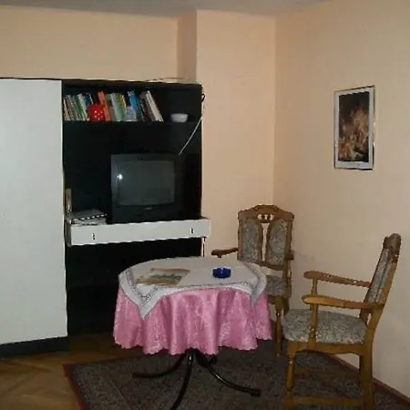 Hotel Toldi Panzio 3*