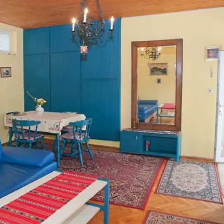 Toldi Panzio Hotel 3*