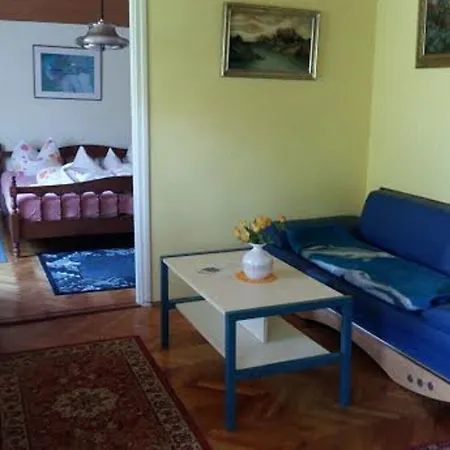 Toldi Panzio Hotel 3*