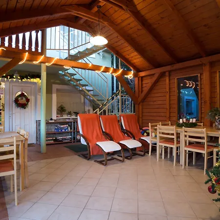 Hotel Toldi Panzio 3*