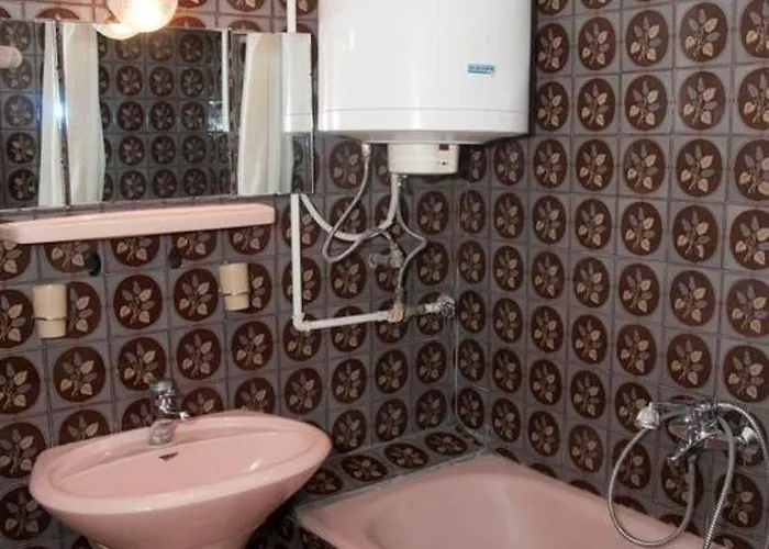 Toldi Panzio ホテル