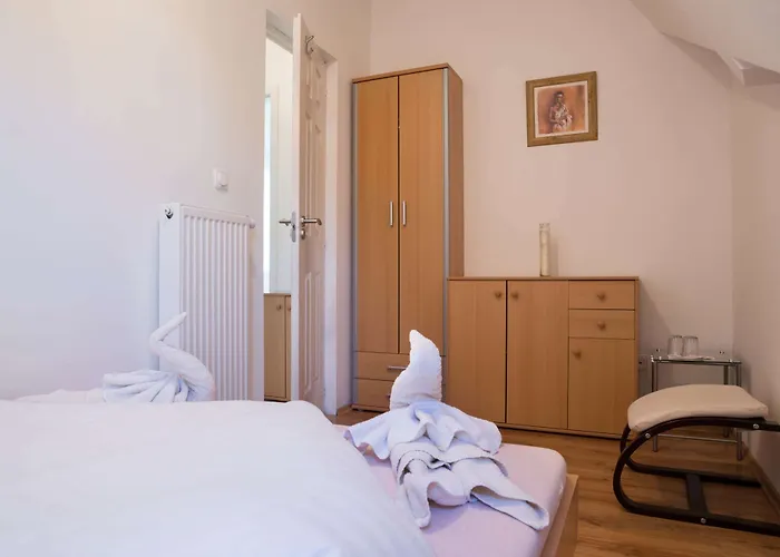 Hotel Toldi Panzio