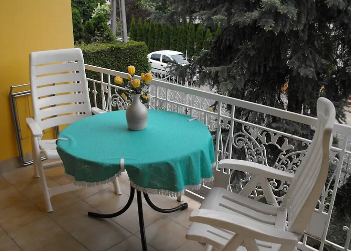Toldi Panzio Hotel